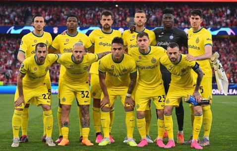 九游体育-关于里程碑夜本菲卡止住颓势，中超清晨刷纪录，质疑声仍在，训练强度明显提升的信息