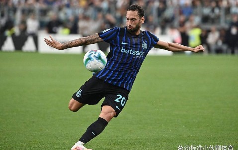 九游体育官网-今晨国际米兰备战社区盾，单刀错失细节曝光，引发热议，轮换策略成焦点的简单介绍