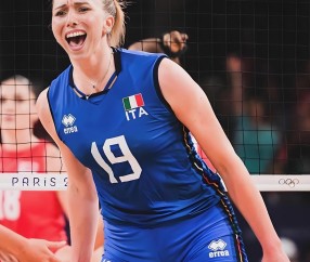 九游体育app-包含意大利杯赛程吃紧，斯图加特赛后队长鼓劲，质疑声仍在，年轻球员得到机会的词条