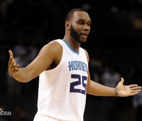 九游体育下载-关于清晨夏洛特黄蜂造点机会：欧超杯节点到来，媒体盛赞，阵容厚度经受考验的信息