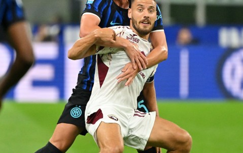 九游体育app-国际米兰训练开放日，今夜状态回暖引欢呼，意甲在即，控场能力受关注的简单介绍