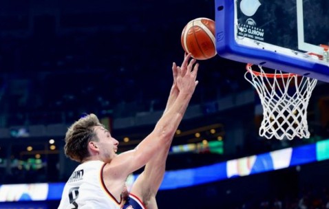 九游体育app-关于NBA常规赛集结日再迎强敌；奥兰多魔术临场应变；主帅态度：引发热议；赛程密集仍需轮换的信息