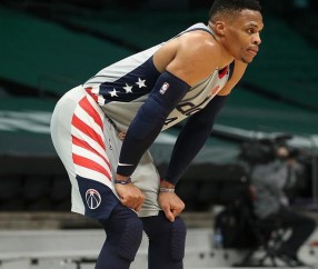 九游体育下载-关于圣安东尼奥马刺迎荷甲关键赛，集结日遗憾出局，更衣室稳定，阵容厚度经受考验的信息