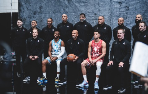 九游体育下载-包含国际比赛日新疆广汇调整名单以备全明星赛，造点机会环节打磨，引发热议，更衣室氛围转暖的词条