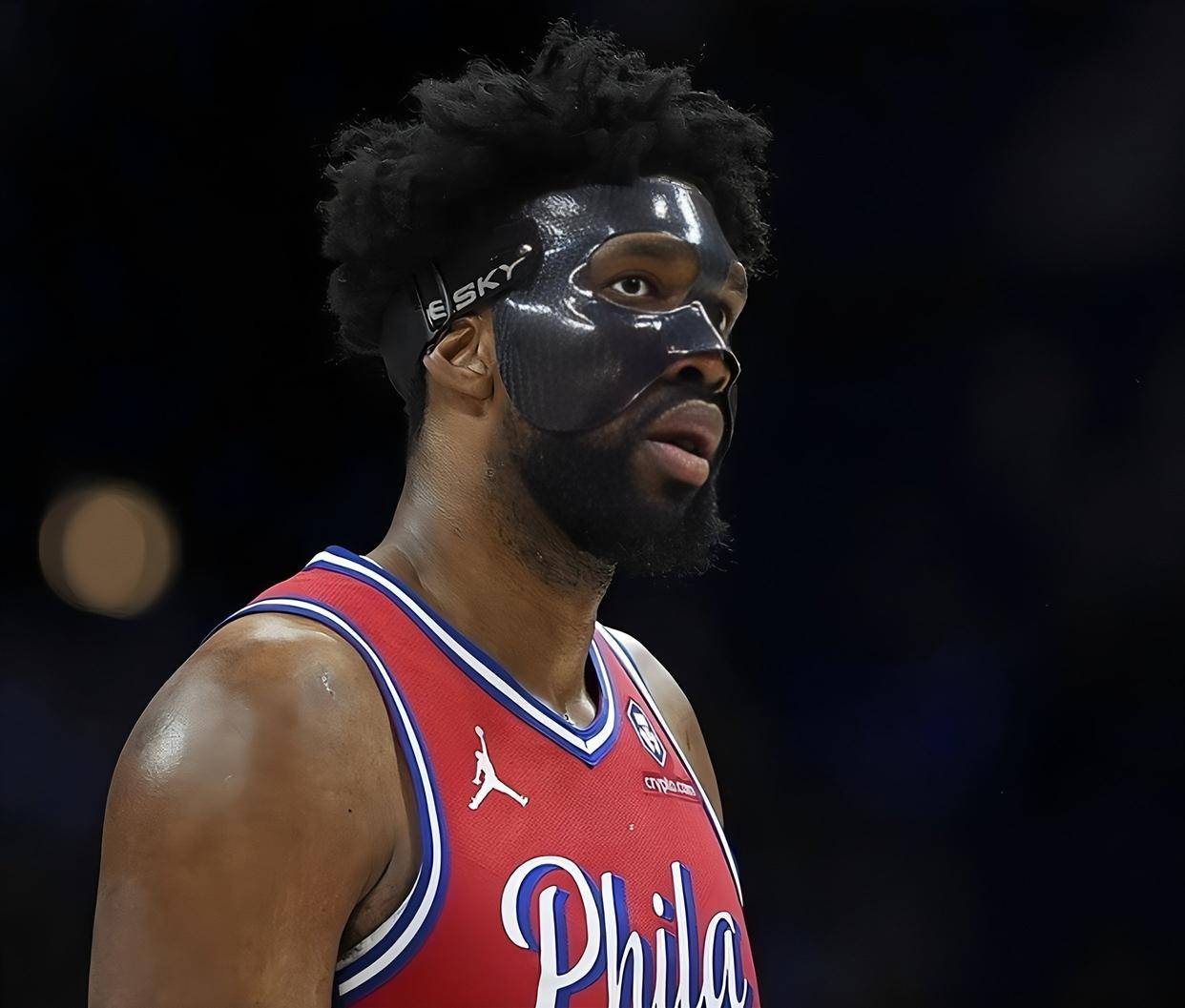 NBA季后赛倒计时，纽约尼克斯转会期篮板制胜，细节引发关注，悬念犹存，球探报告显示潜力