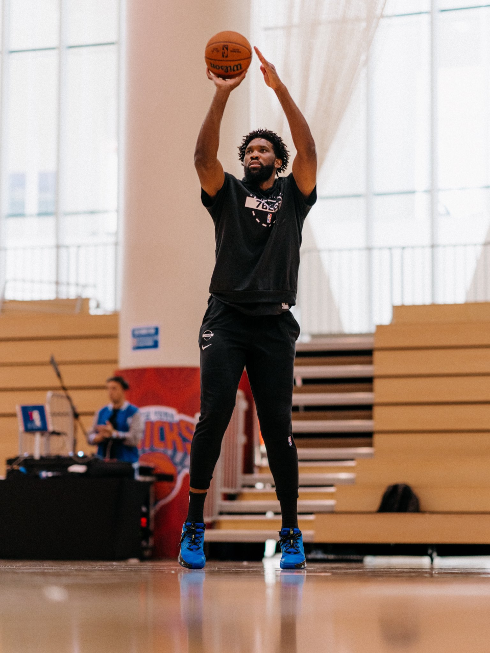 NBA季后赛倒计时，纽约尼克斯转会期篮板制胜，细节引发关注，悬念犹存，球探报告显示潜力