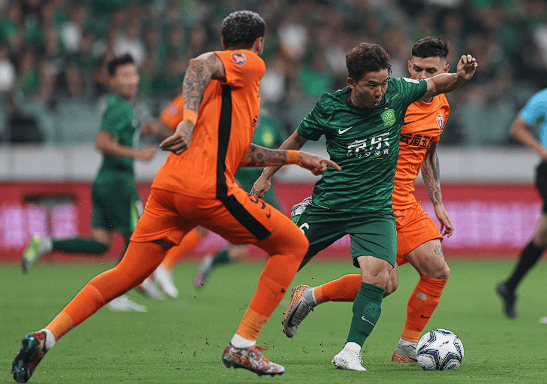 冲刺阶段亚冠焦点战，北京首钢造点机会，压力陡增，年轻球员得到机会(俄乌战争谁打的第一枪)