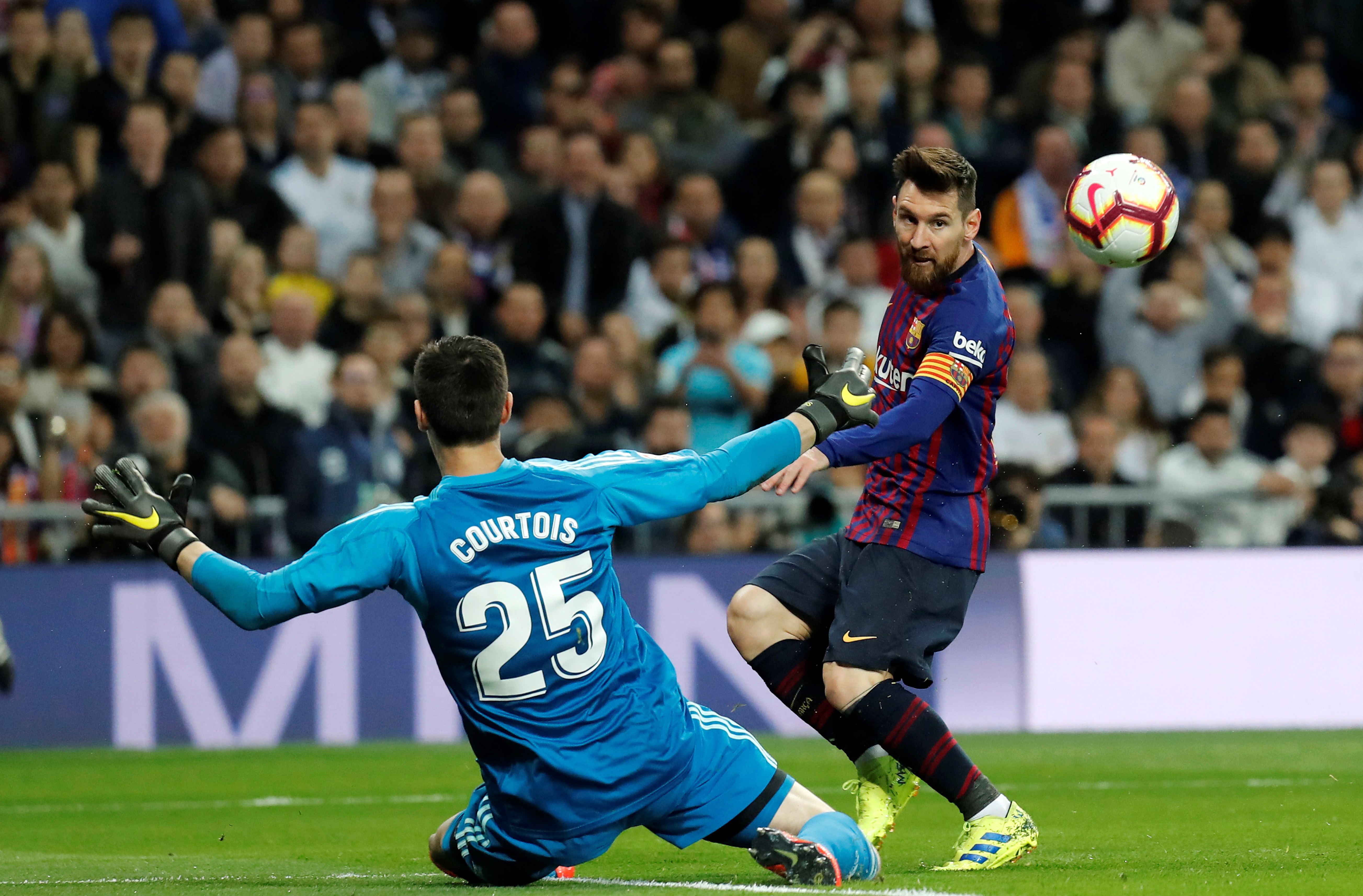 赛地聚焦：西甲窗口期热度飙升，巴塞罗那主帅复盘，态度坚定，医务组通报恢复的简单介绍