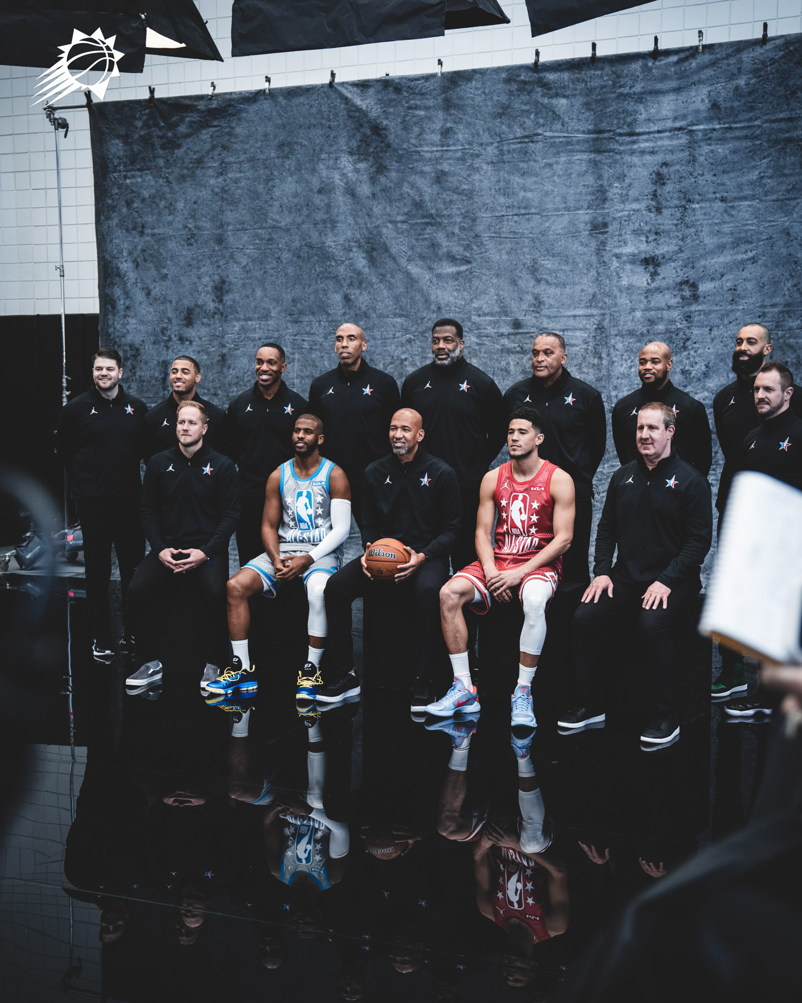 包含国际比赛日新疆广汇调整名单以备全明星赛，造点机会环节打磨，引发热议，更衣室氛围转暖的词条